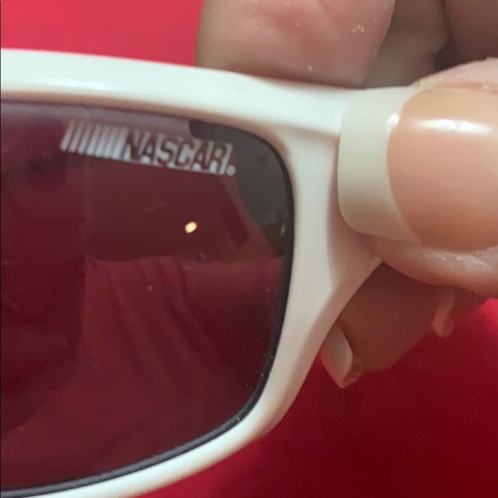 Sunglasses - Picture 2 of 5